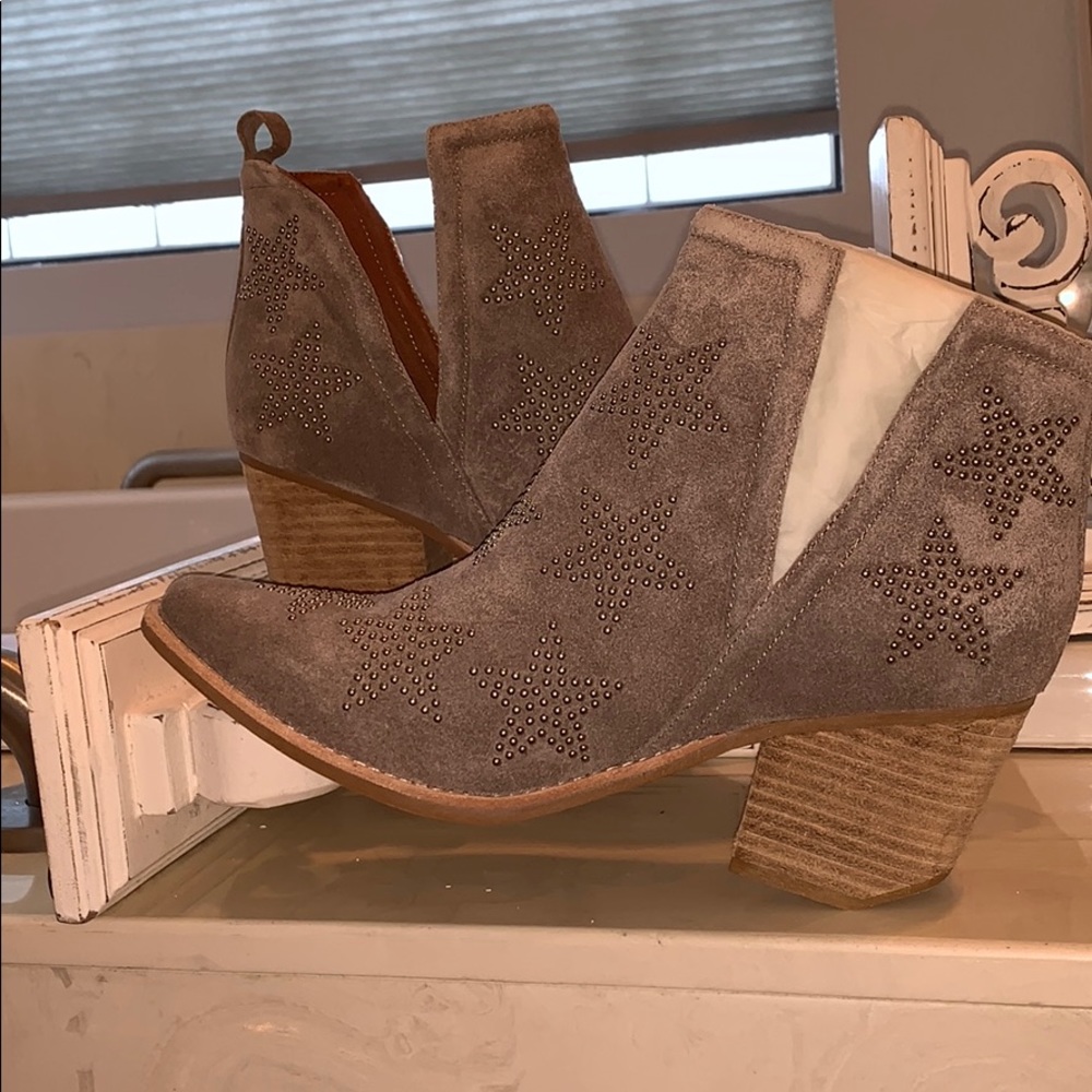 Jeffrey Campbell Asterial booties size 9.5